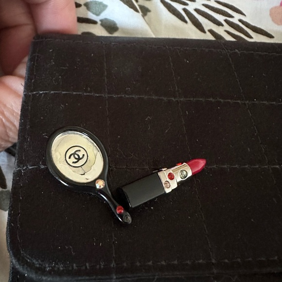 💯% Authentic Chanel Vintage Satin Card Holder Wallet - Picture 16 of 16